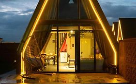 Triangle Life Suit Kartepe
